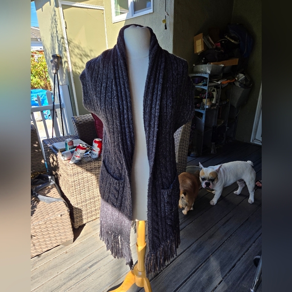 Cabi Gray Knit Fringe Open Cardigan Vest Size Small - Picture 1 of 9
